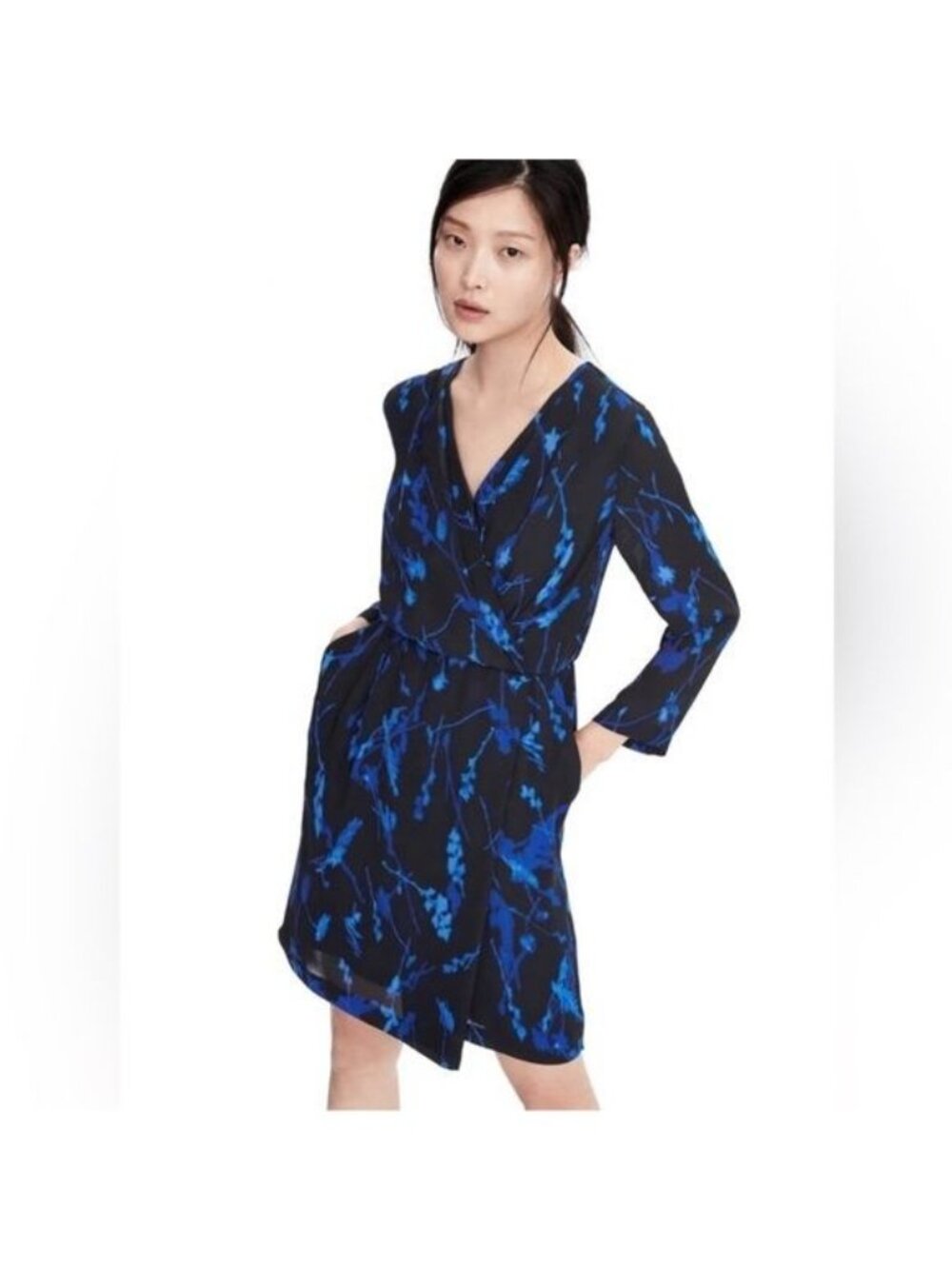 Banana Republic Watercolor Print blue and black Wrap Dress 4